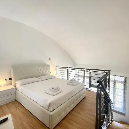 Accomodo Mil47 Monolocale Prada Milán